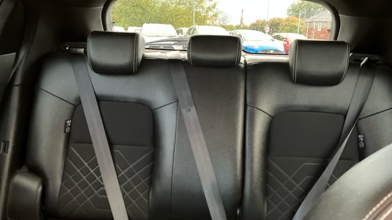 Nissan Juke 1.0 DiG-T 114 Tekna 5dr Petrol Hatchback